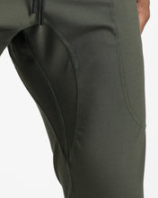 Load image into Gallery viewer, Men's Elite+ Joggers
